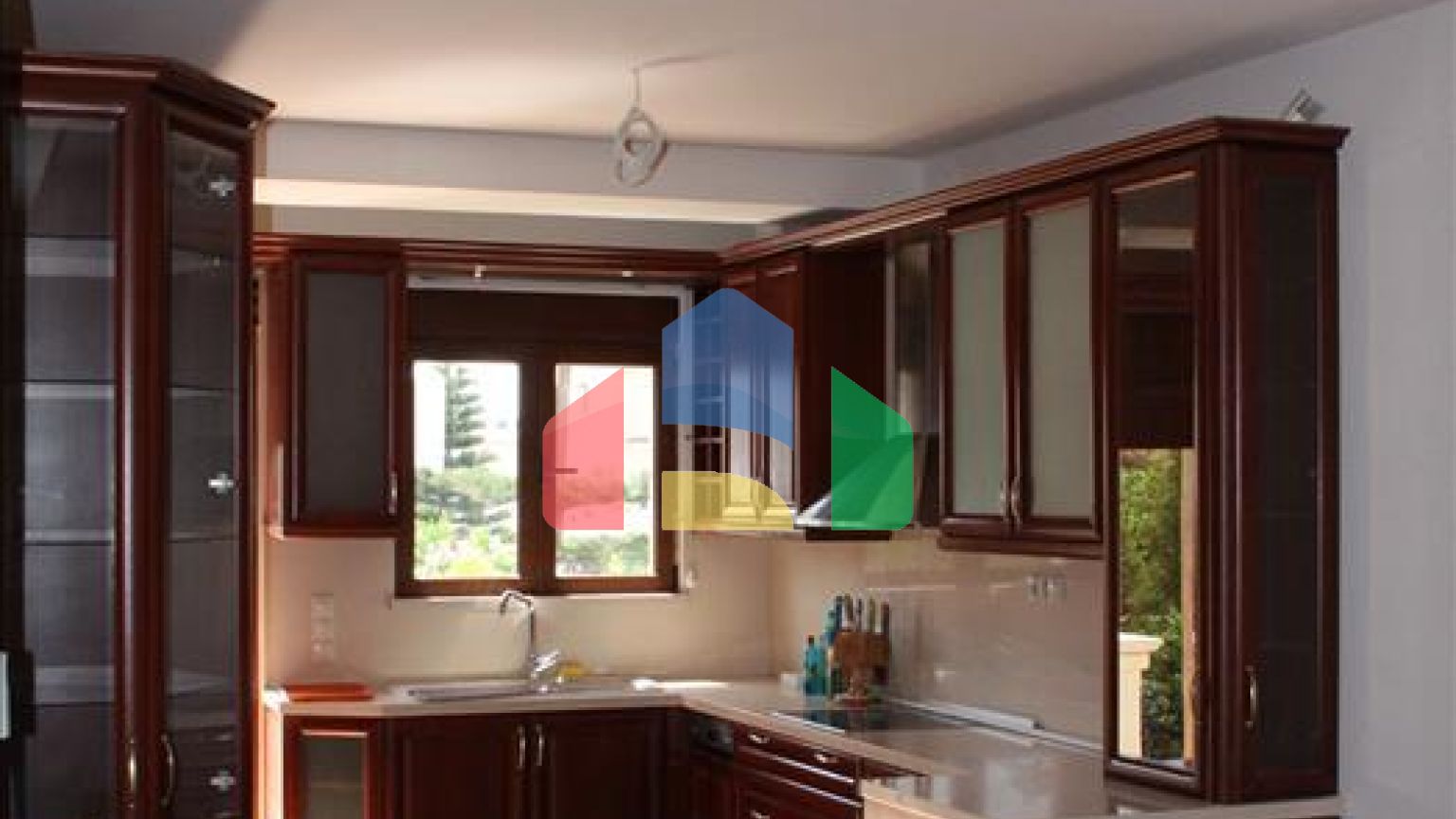 Продажа - Бизнес 750 m² на Крите