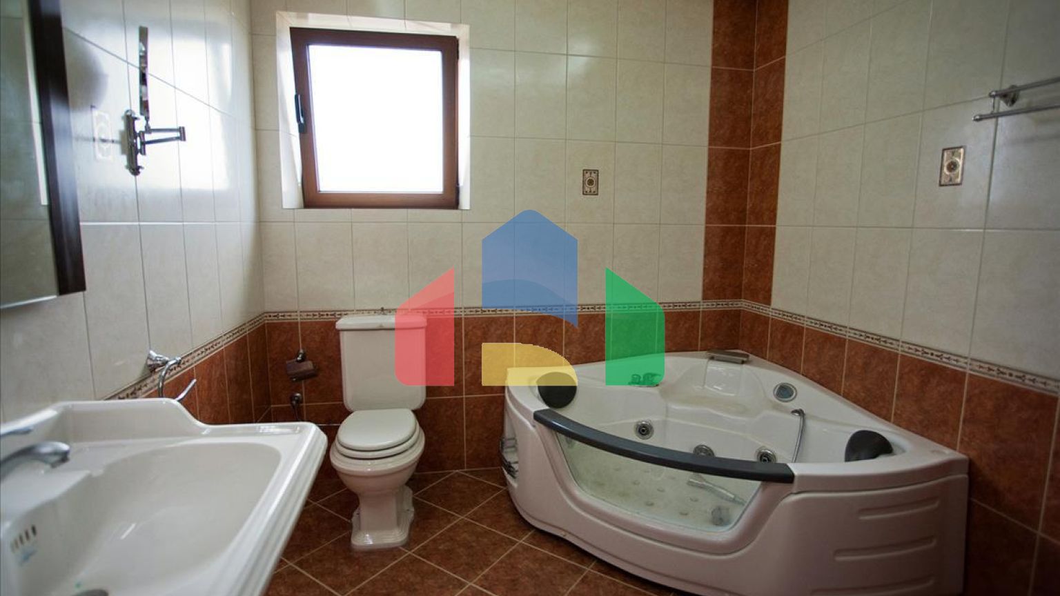 Продажа - Бизнес 750 m² на Крите