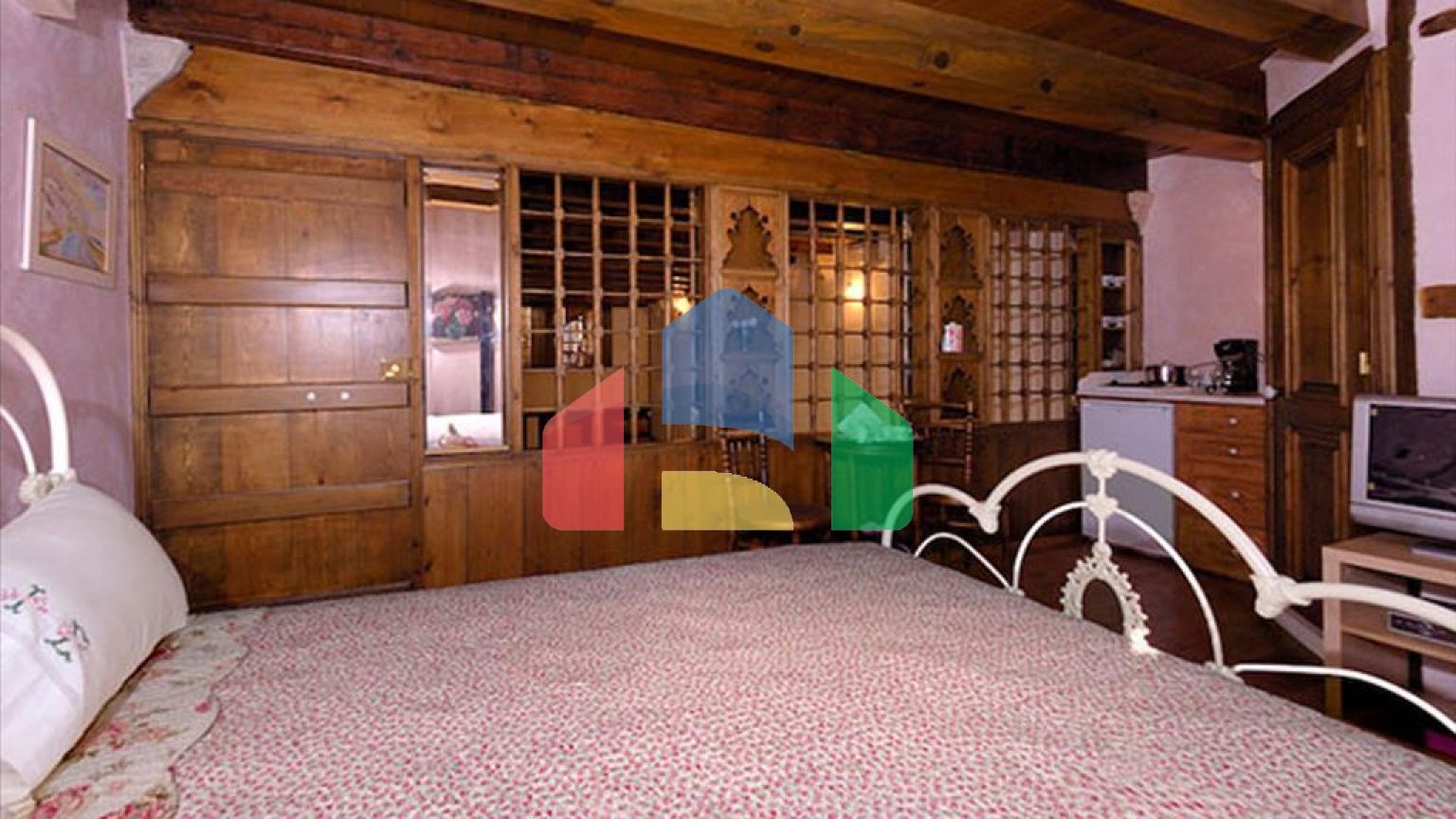 Продажа - Гостиница 200 m² на Крите