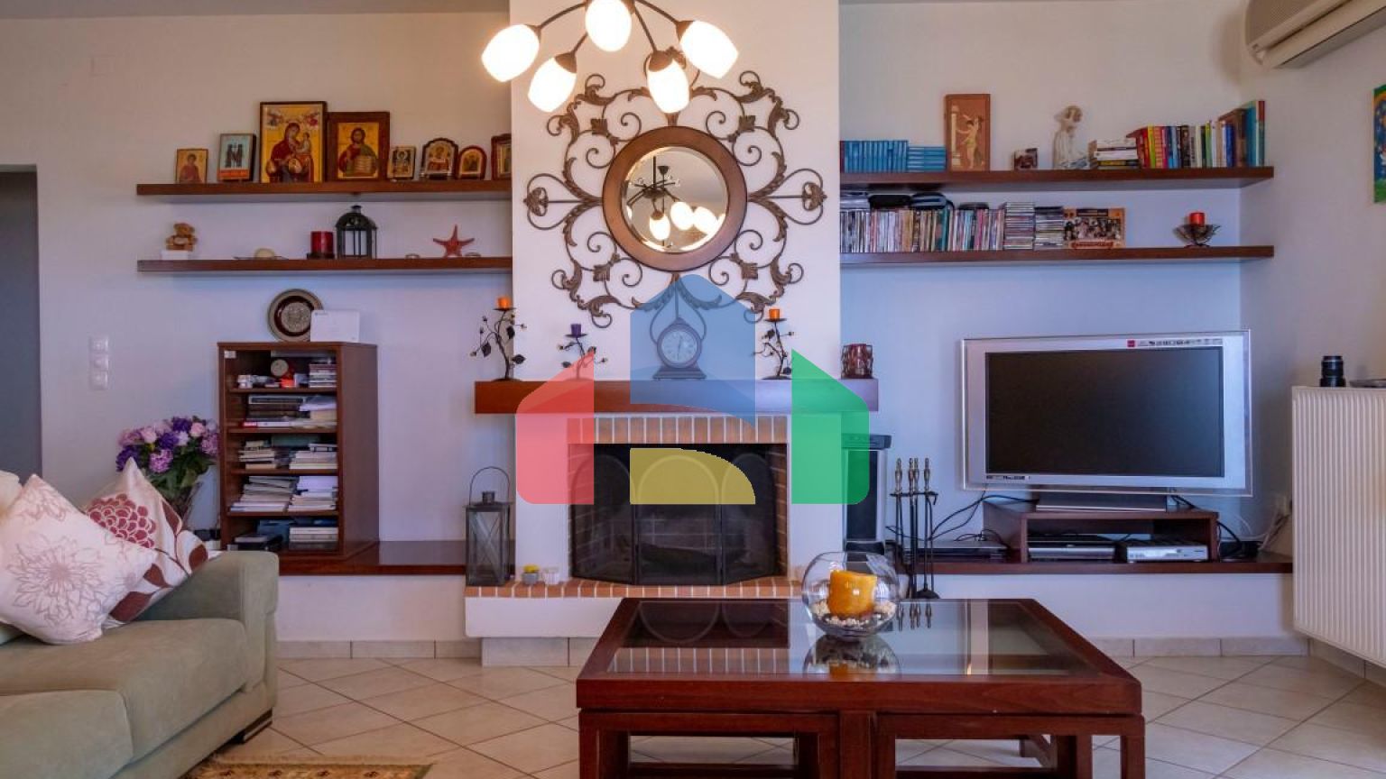 Продаж - Котедж 420 m² на Криті