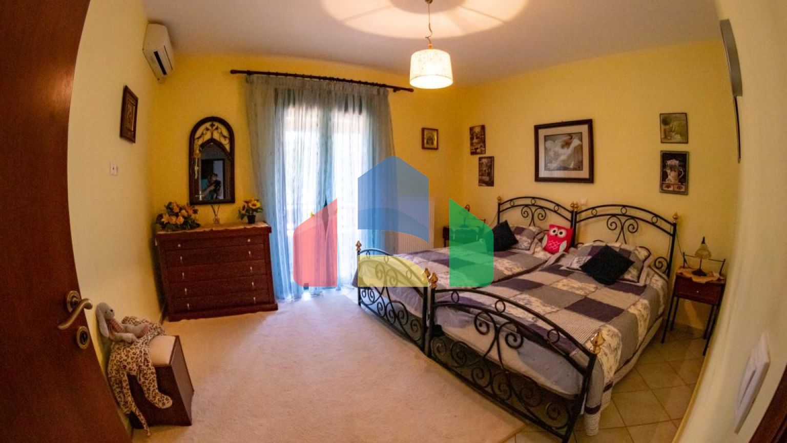 Продаж - Котедж 420 m² на Криті