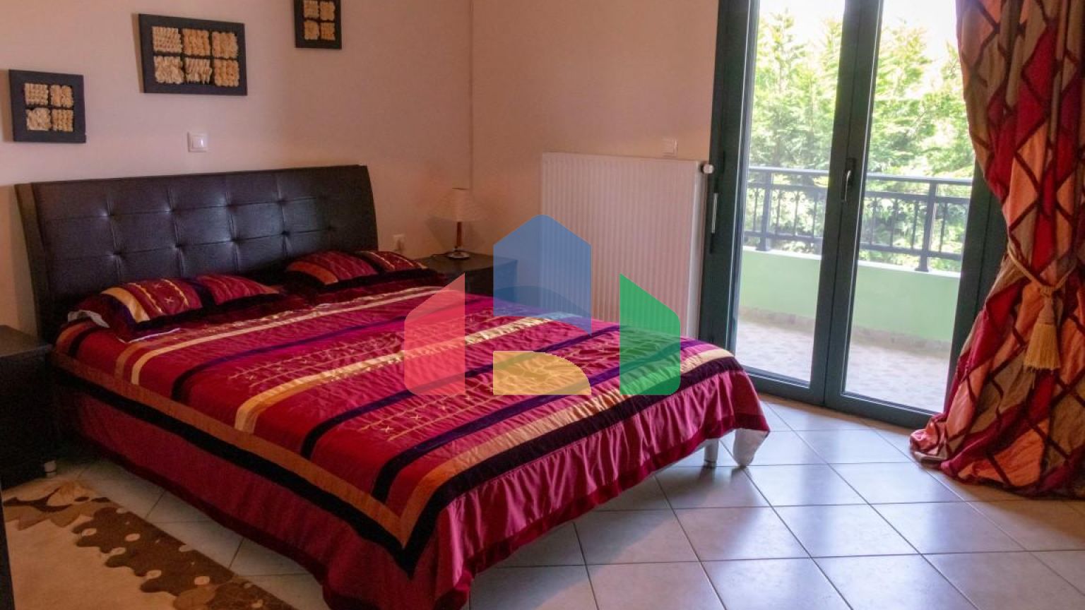 Продаж - Котедж 420 m² на Криті