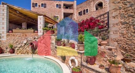 For Sale - Hotel 520 m² in Crete