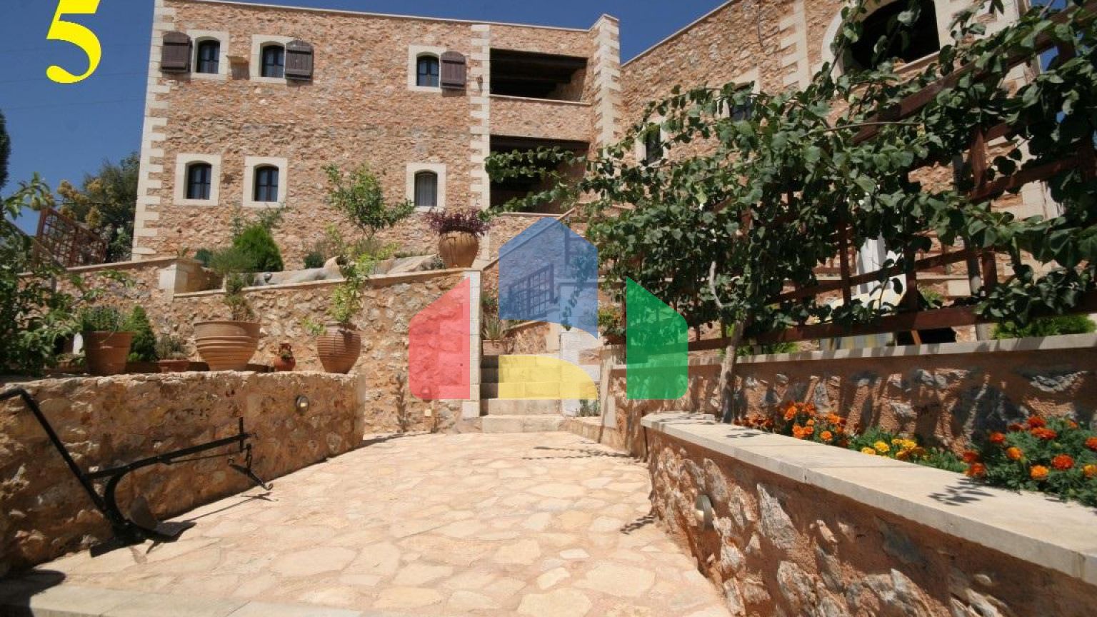 Продажа - Гостиница 520 m² на Крите