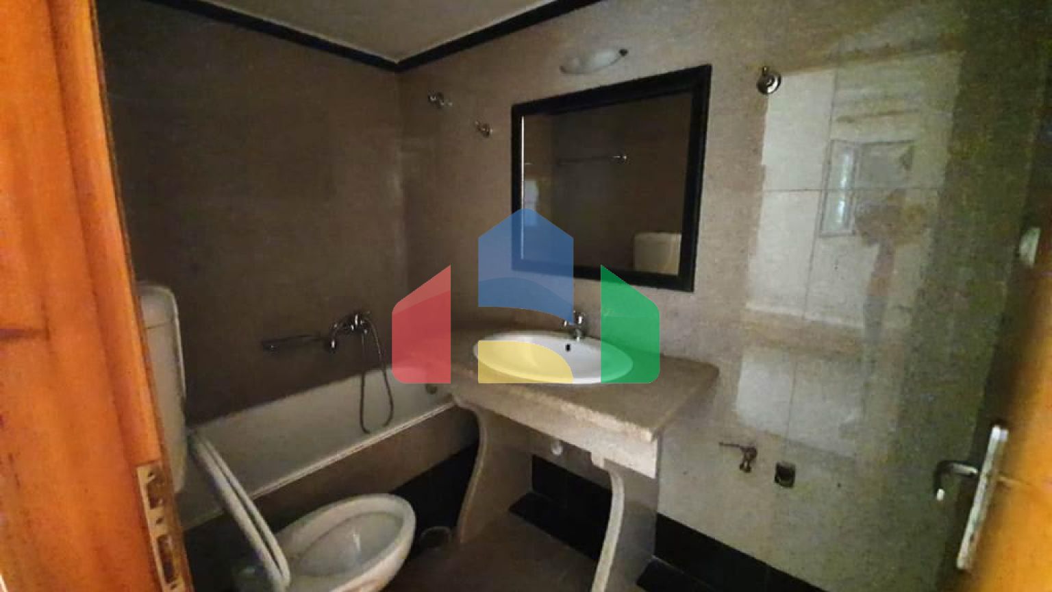 Продажа - Здание 100 m² на Крите