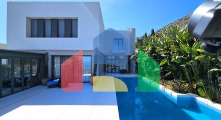Продажа - Вилла 650 m² на Крите