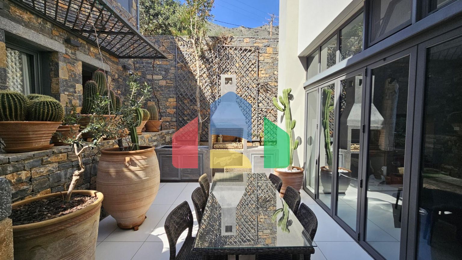 Продажа - Вилла 650 m² на Крите