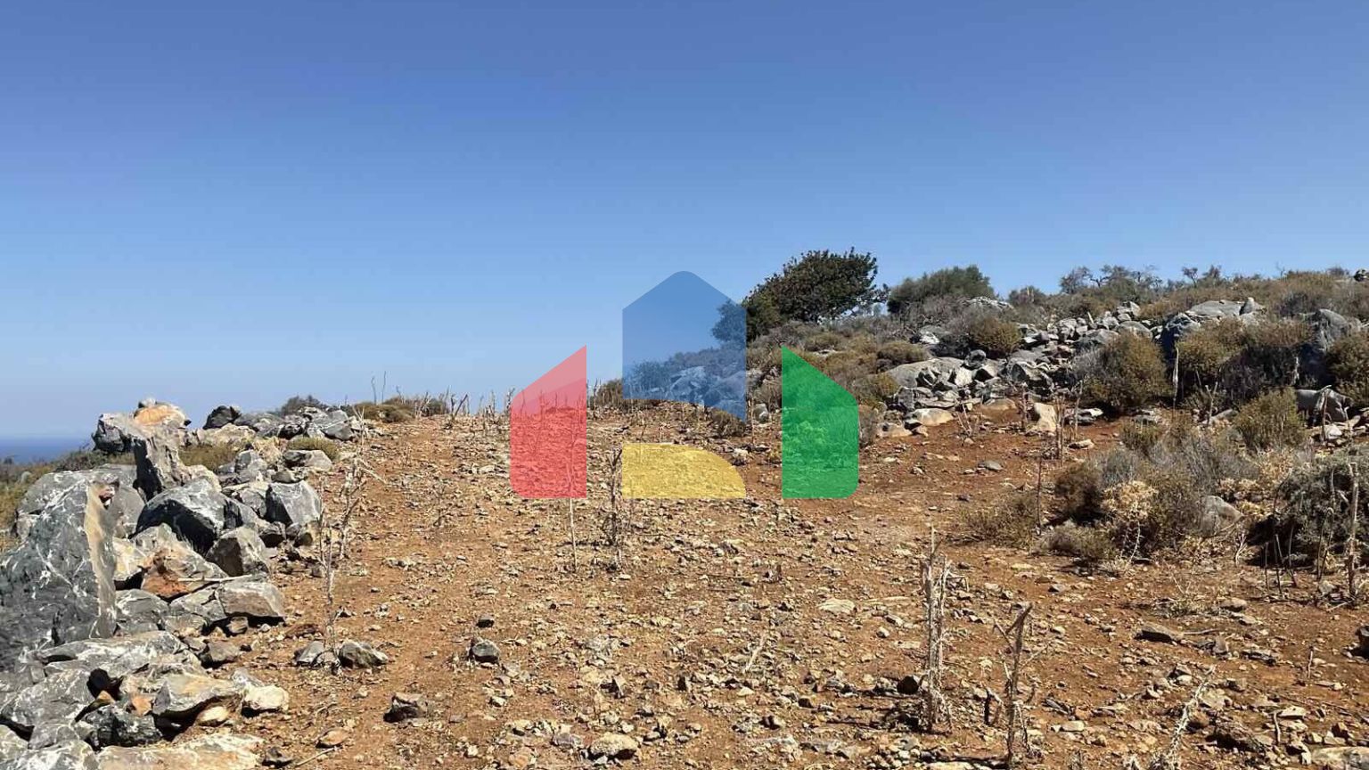 Продажа - Земельный участок 150000 m² на Крите