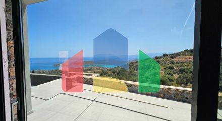 For Sale - Villa 278 m² in Crete