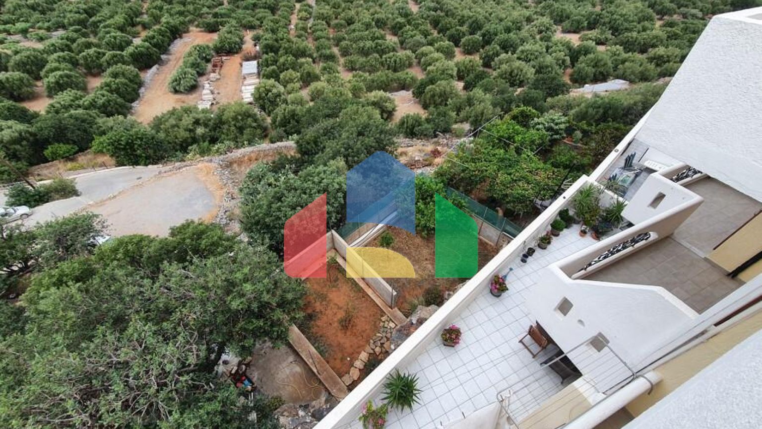 Продажа - Здание 352 m² на Крите