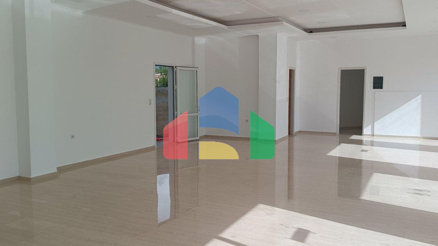 Продажа - Здание 220 m² на Крите