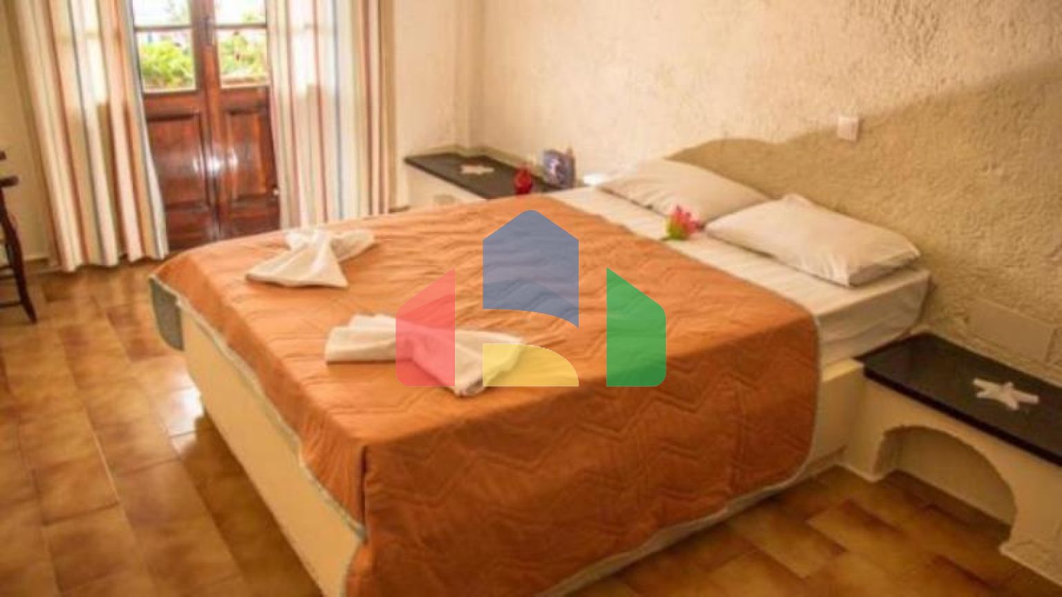 Продажа - Гостиница 1300 m² на Крите