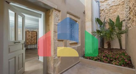 For Sale - Business 360 m² in Crete