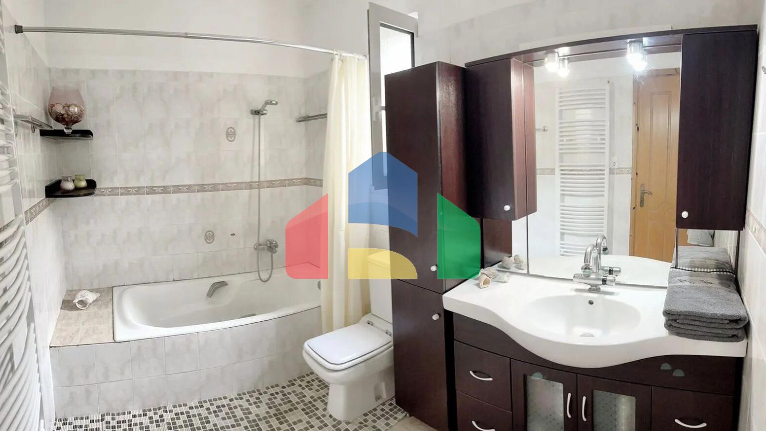 Продаж - Квартира 120 m² на Криті