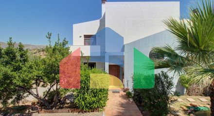 Продаж - Котедж 240 m² на Криті