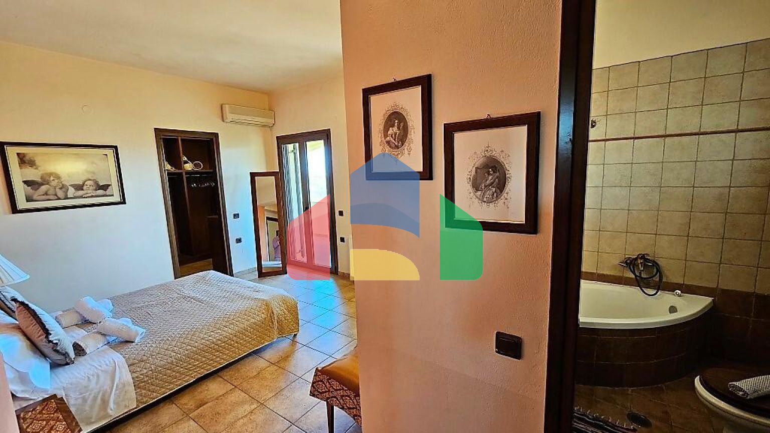 Продажа - Вилла 250 m² на Крите