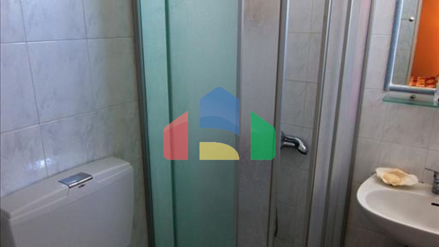 Продаж - Комерційна нерухомість 216 m² на Криті