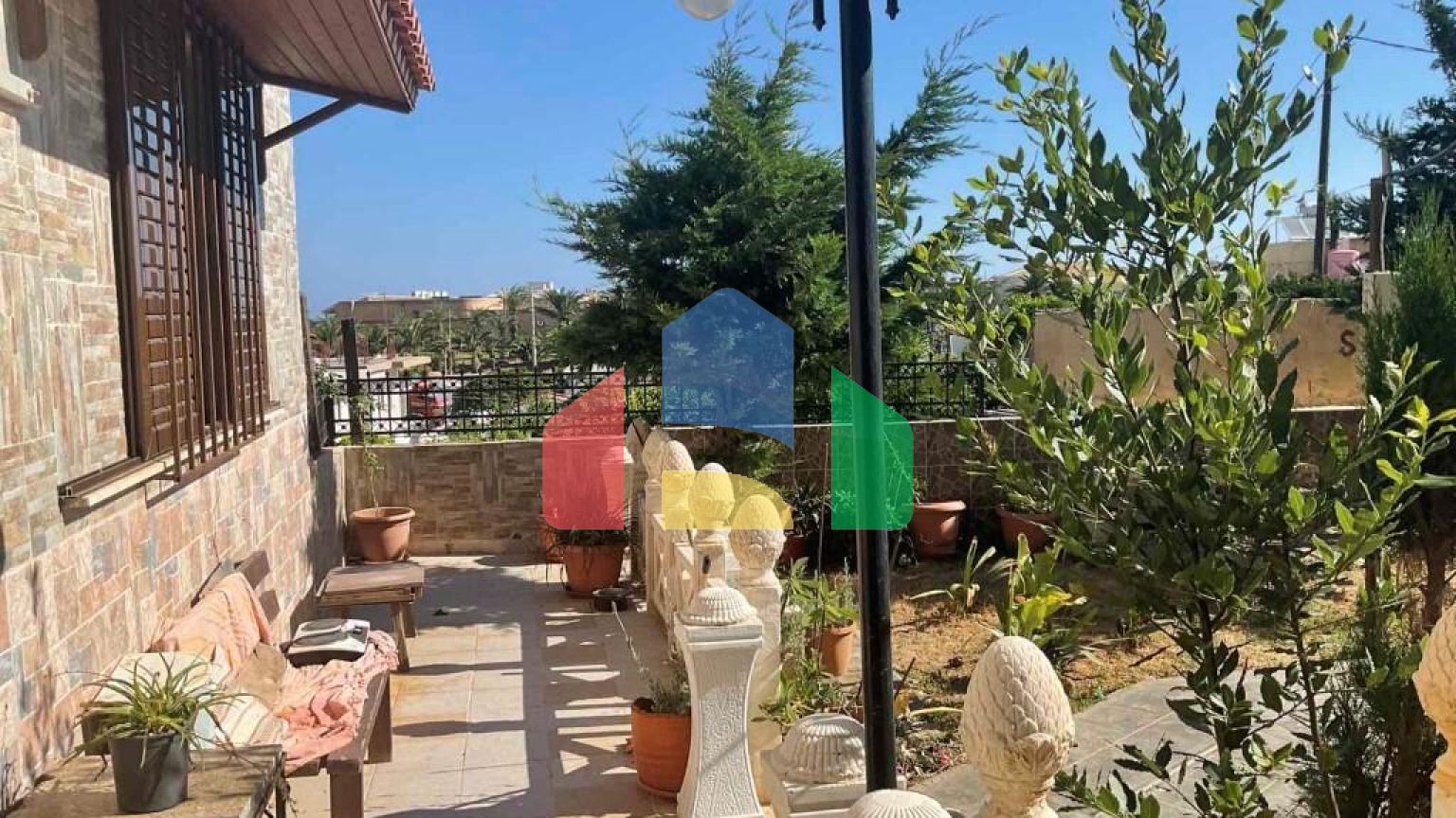 Продаж - Бізнес 670 m² на Криті