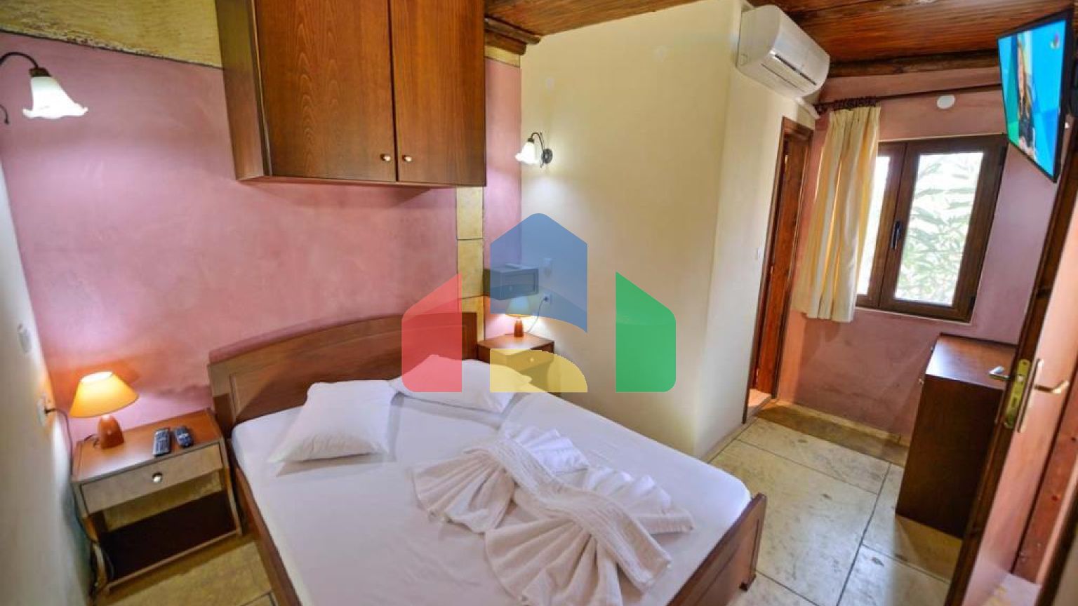 Продажа - Гостиница 1000 m² на Крите