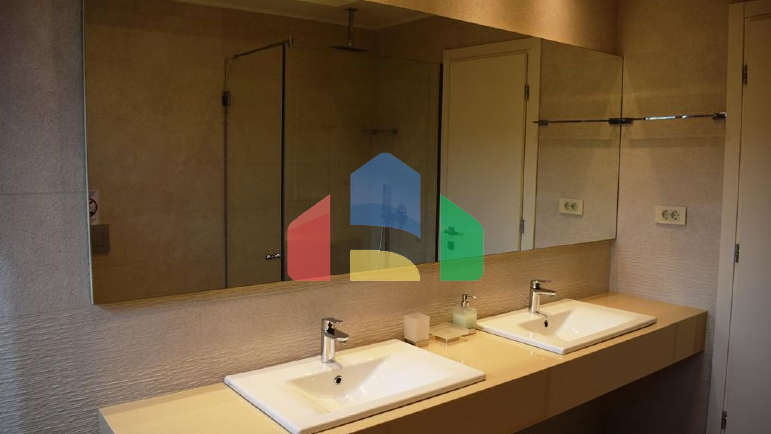 Продажа - Вилла 460 m² на Крите