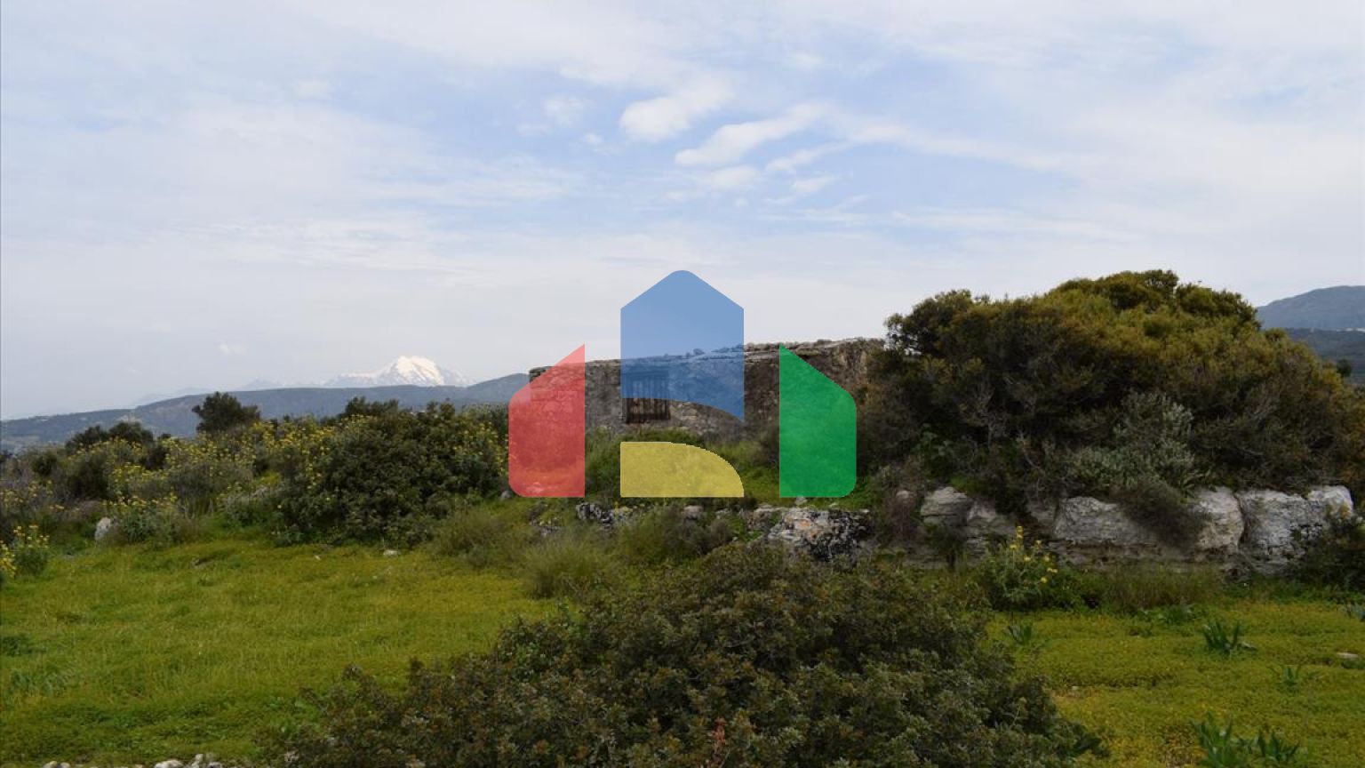 Продажа - Земельный участок 45000 m² на Крите