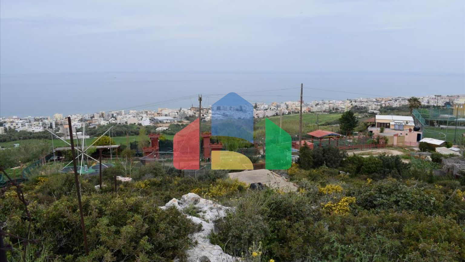 Продажа - Земельный участок 45000 m² на Крите