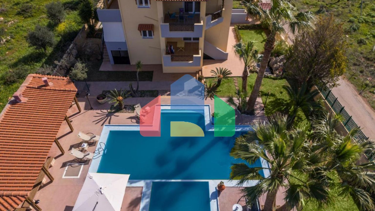 Продажа - Бизнес 310 m² на Крите