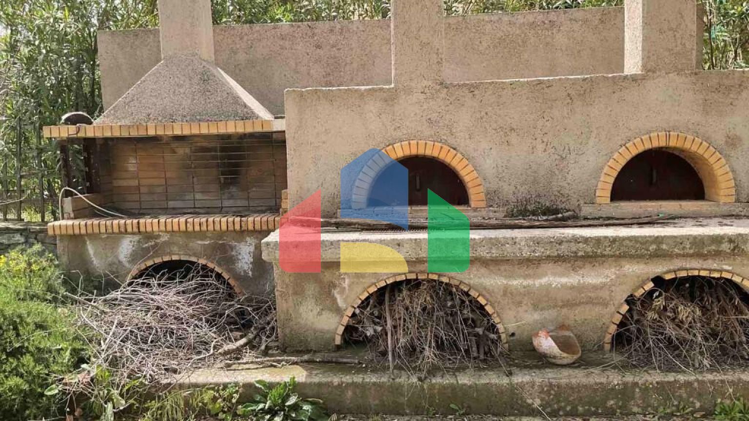 Продаж - Бізнес 540 m² на Криті