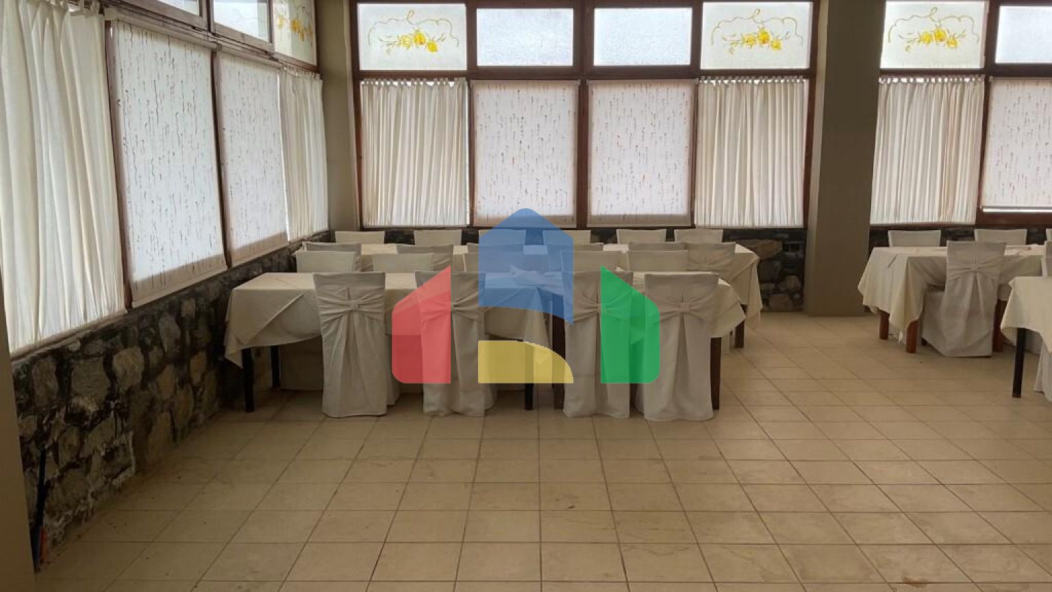 Продаж - Бізнес 540 m² на Криті