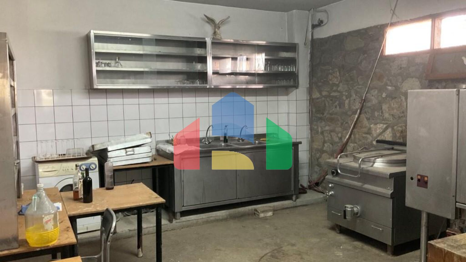 Продаж - Бізнес 540 m² на Криті