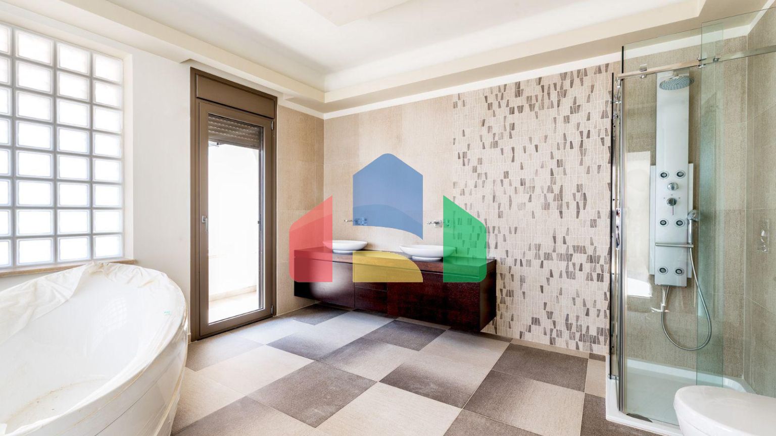 Продажа - Вилла 650 m² на Крите