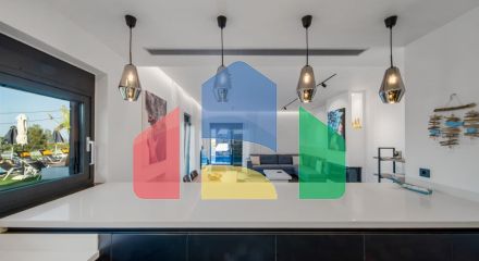 Продаж - Вілла 240 m² на Криті