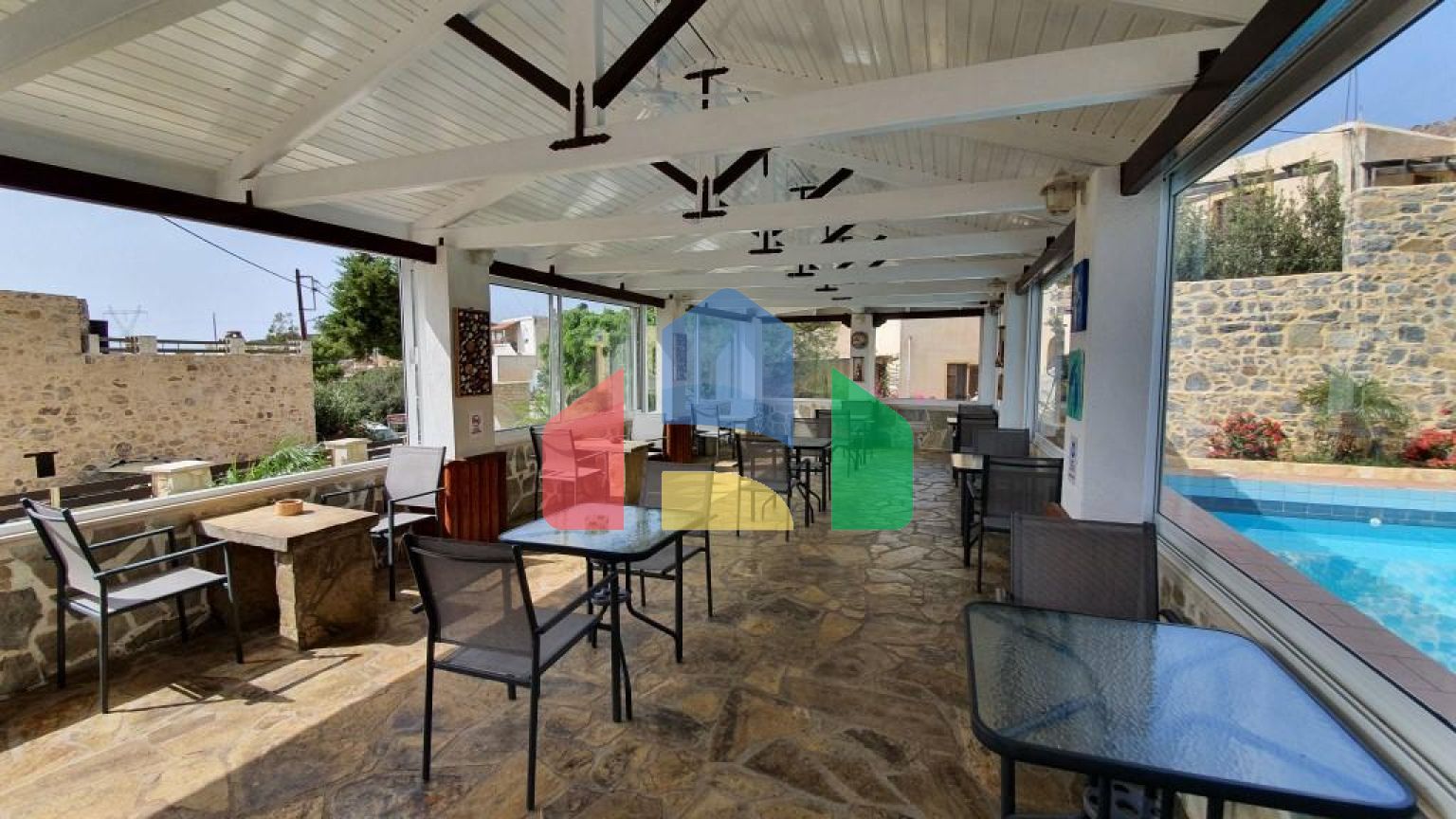 Продаж - Бізнес 634 m² на Криті