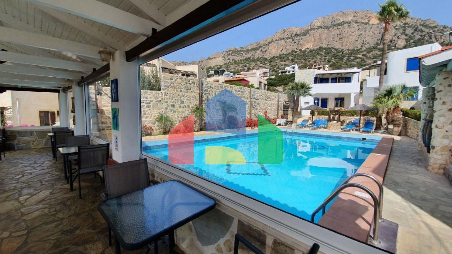 Продаж - Бізнес 634 m² на Криті