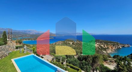 For Sale - Villa 275 m² in Crete