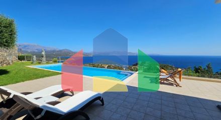 For Sale - Villa 275 m² in Crete