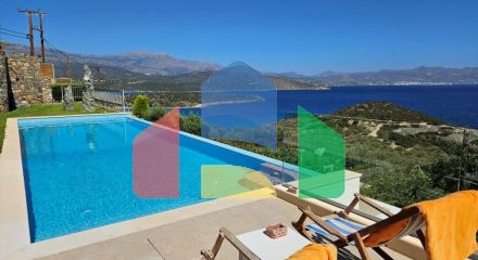 For Sale - Villa 275 m² in Crete