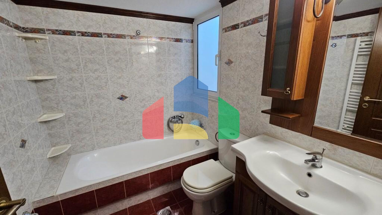 Продаж - Квартира 100 m² на Криті