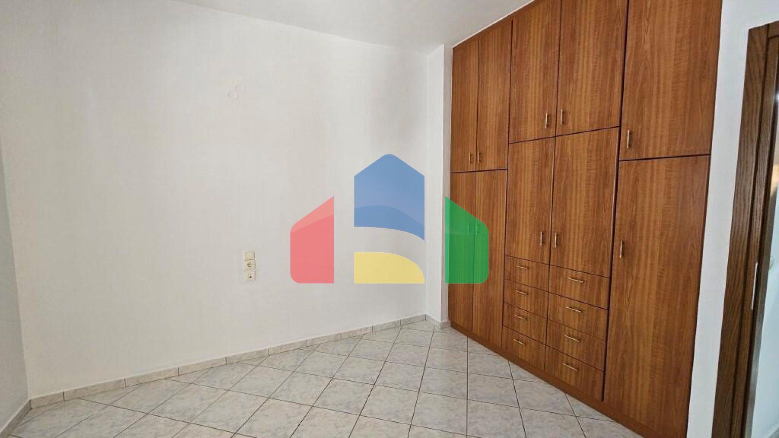 Продаж - Квартира 100 m² на Криті