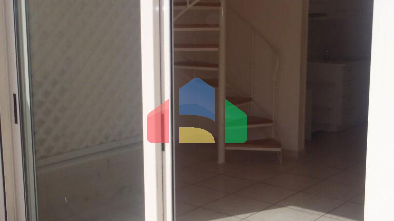 Продаж - Бізнес 580 m² на Криті