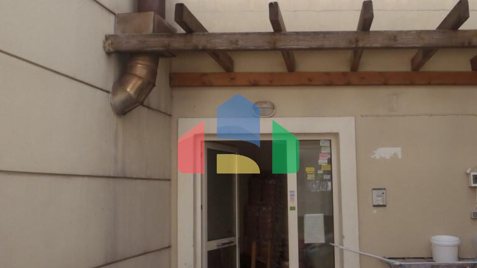 Продаж - Бізнес 580 m² на Криті