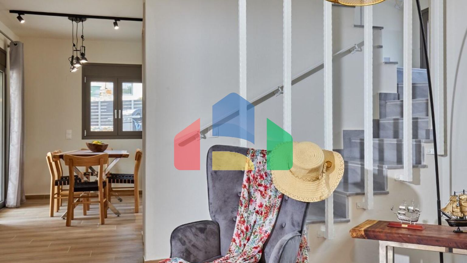 Продаж - Таунхаус 180 m² на Криті