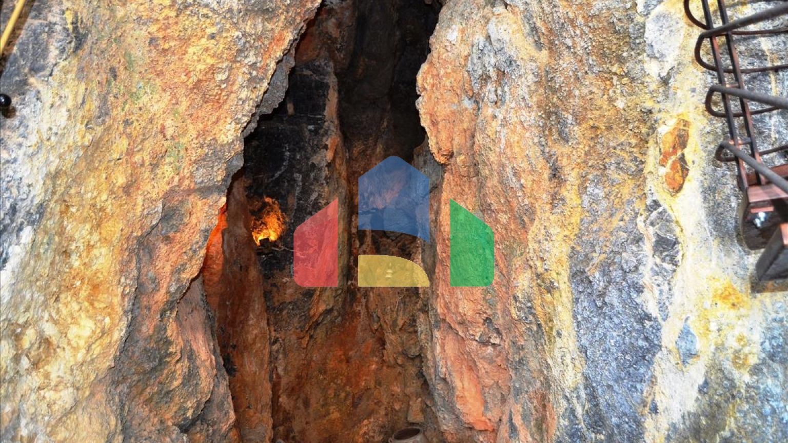 Продажа - Гостиница 1400 m² на Крите