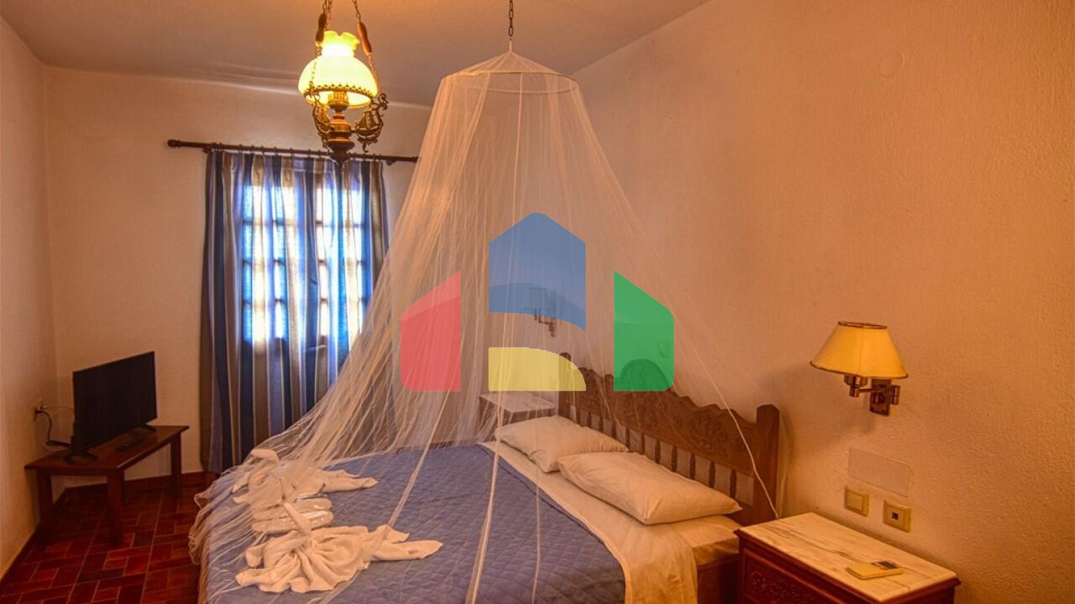 Продажа - Гостиница 1400 m² на Крите