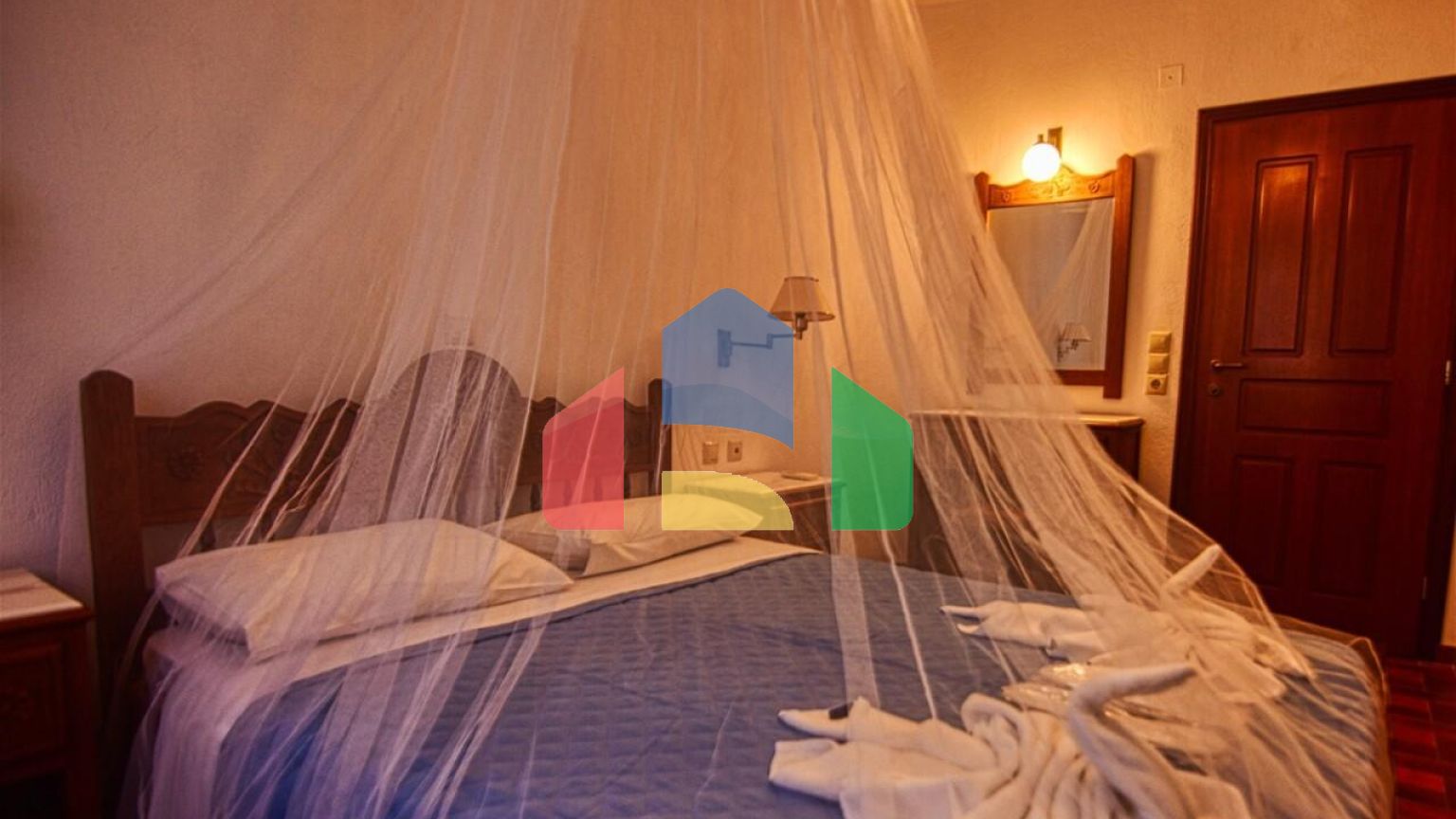 Продажа - Гостиница 1400 m² на Крите