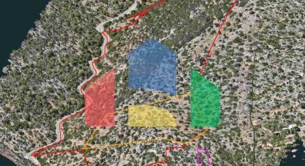 Продаж - Земельна ділянка 375000 m² на Криті