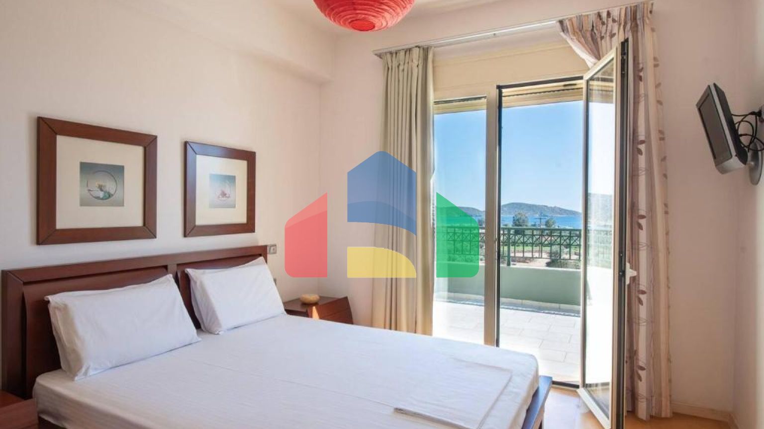 Продаж - Котедж 300 m² на Криті