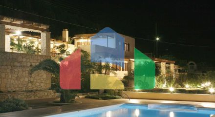 Продажа - Вилла 288 m² на Крите
