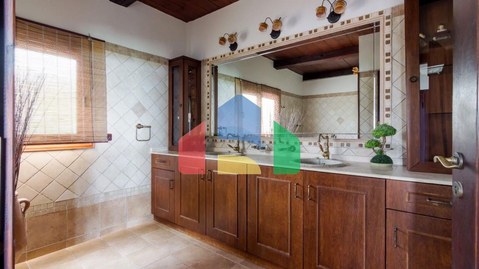 Продаж - Вілла 410 m² на Криті