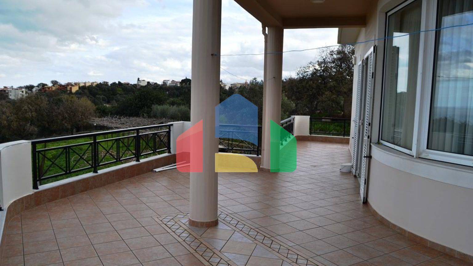 Продаж - Котедж 300 m² на Криті